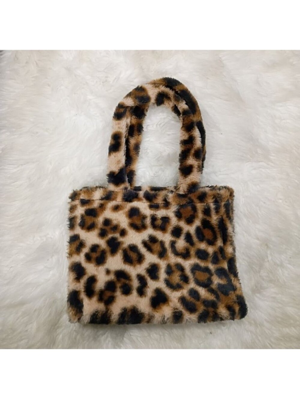 Leopard Print Faux Fur Tote Bag - Soft & Stylish Handbag For Everyday Use - Picture 9 of 11